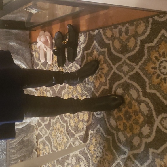 Over the knee boots - Picture 7 of 11